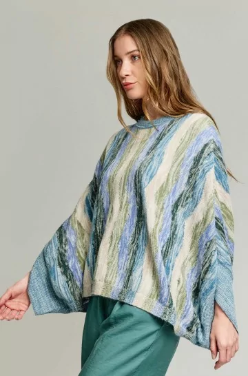 Alpaca poncho YOLA made of 100% Baby Alpaca